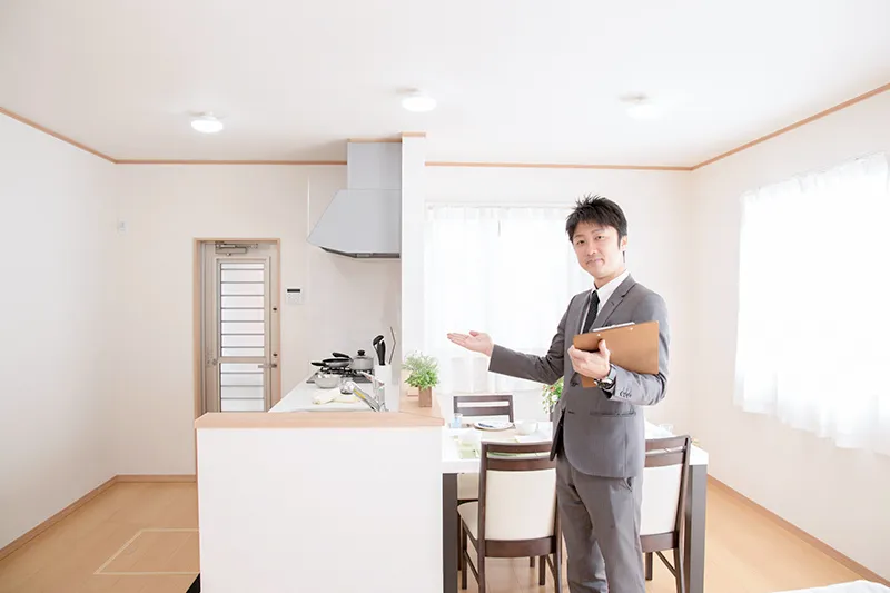 お客様に寄り添う専門スタッフ紹介